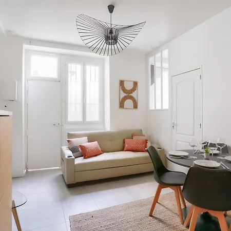 2 Bedrooms Apartment In The 15Th District Parijs Buitenkant foto