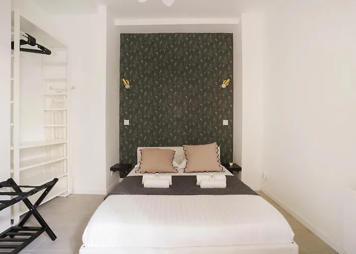2 Bedrooms Apartment In The 15Th District
